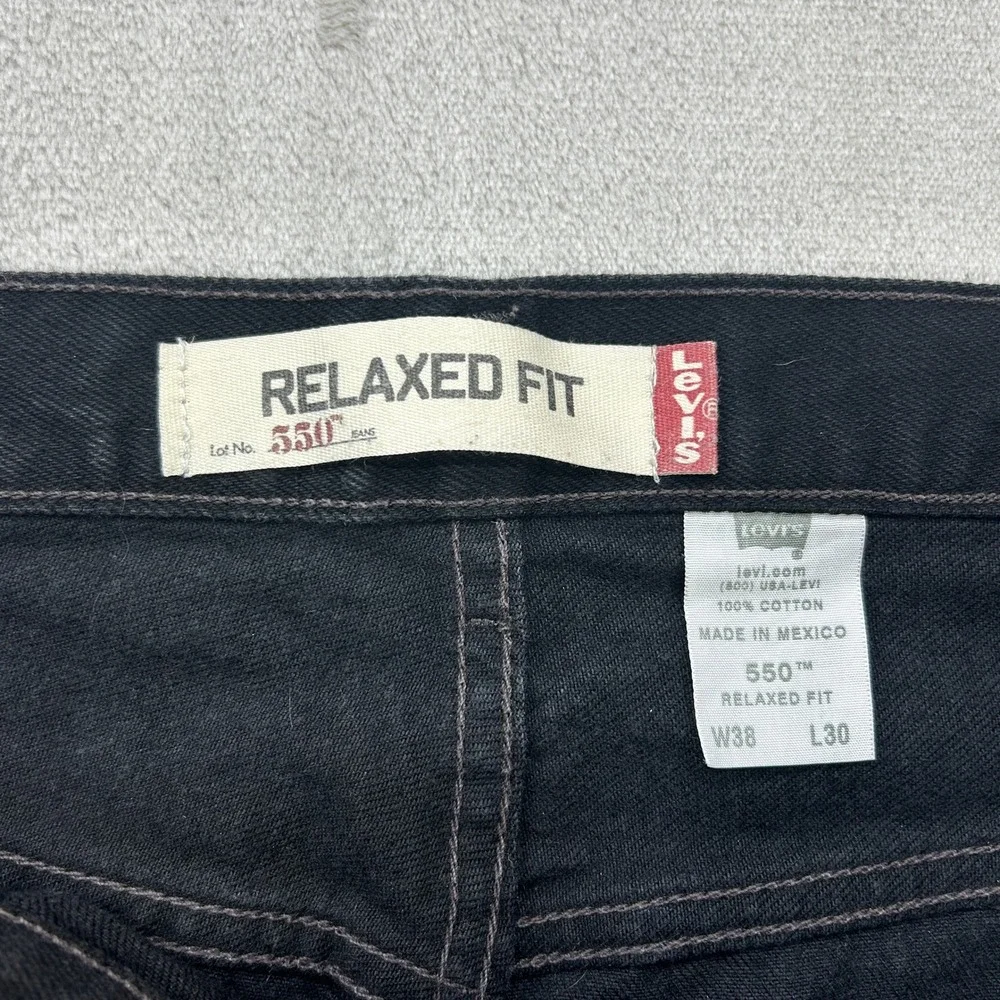 Vintage Levi's 550 Relaxed Fit Jeans Men 38x30 Black Denim Tapered Loose Y2K